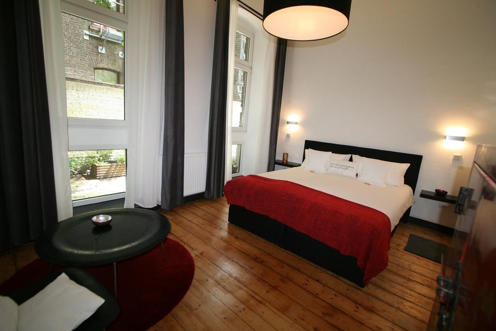 Apartment Miro Cologne Room photo